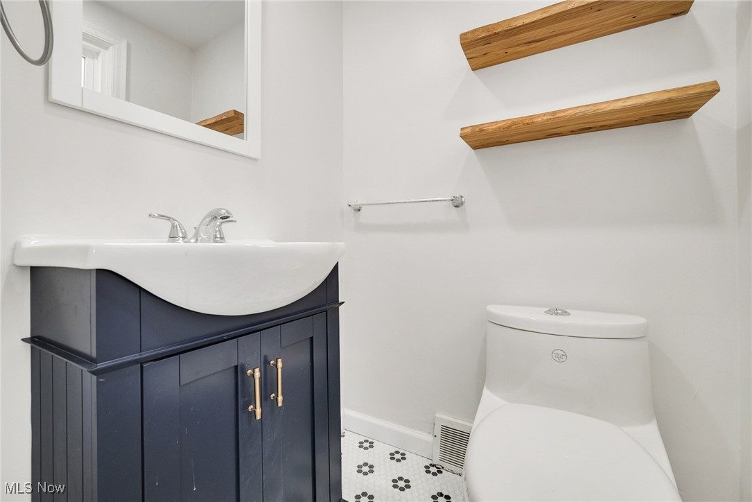 Shaker Heights, Ohio 44118, United States, 4 Bedrooms Bedrooms, ,4 BathroomsBathrooms,Residential,Active,134107