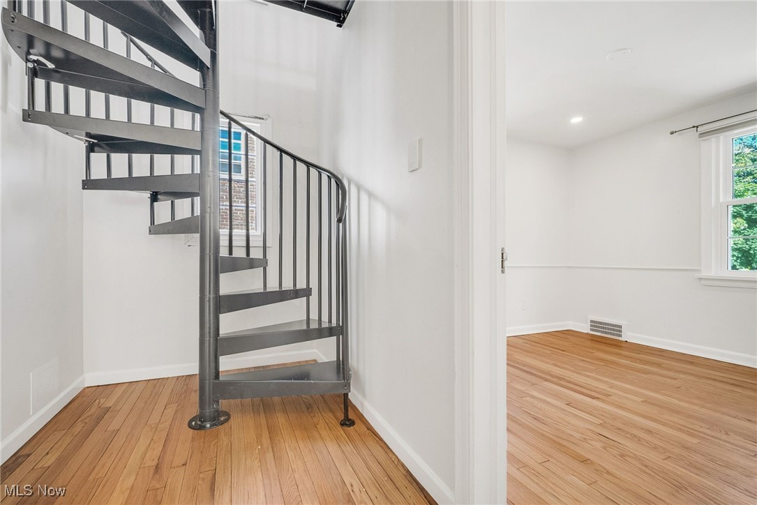 Shaker Heights, Ohio 44118, United States, 4 Bedrooms Bedrooms, ,4 BathroomsBathrooms,Residential,Active,134107