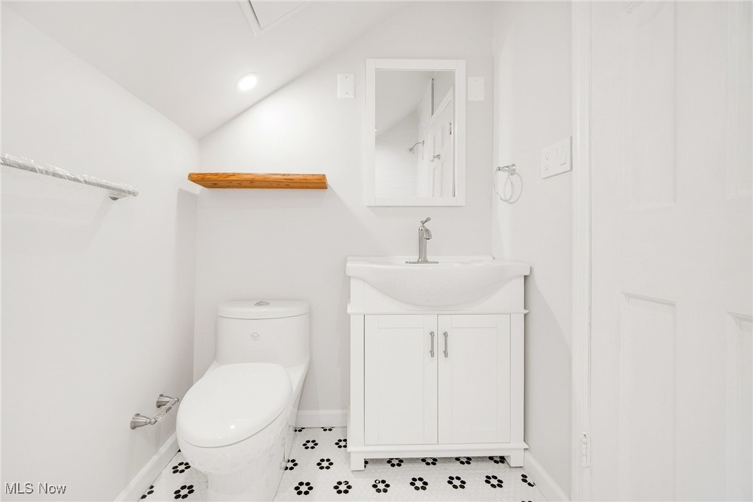 Shaker Heights, Ohio 44118, United States, 4 Bedrooms Bedrooms, ,4 BathroomsBathrooms,Residential,Active,134107