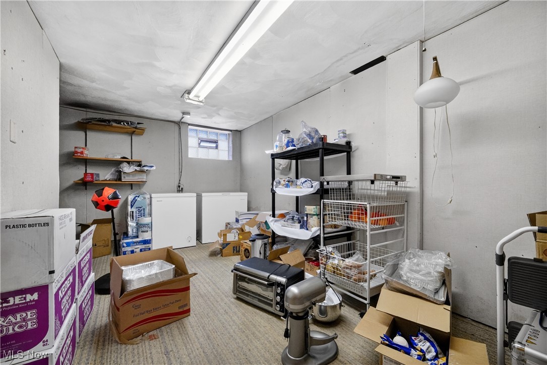 Heister Ctr Green Cos Ctr Gre - Residential