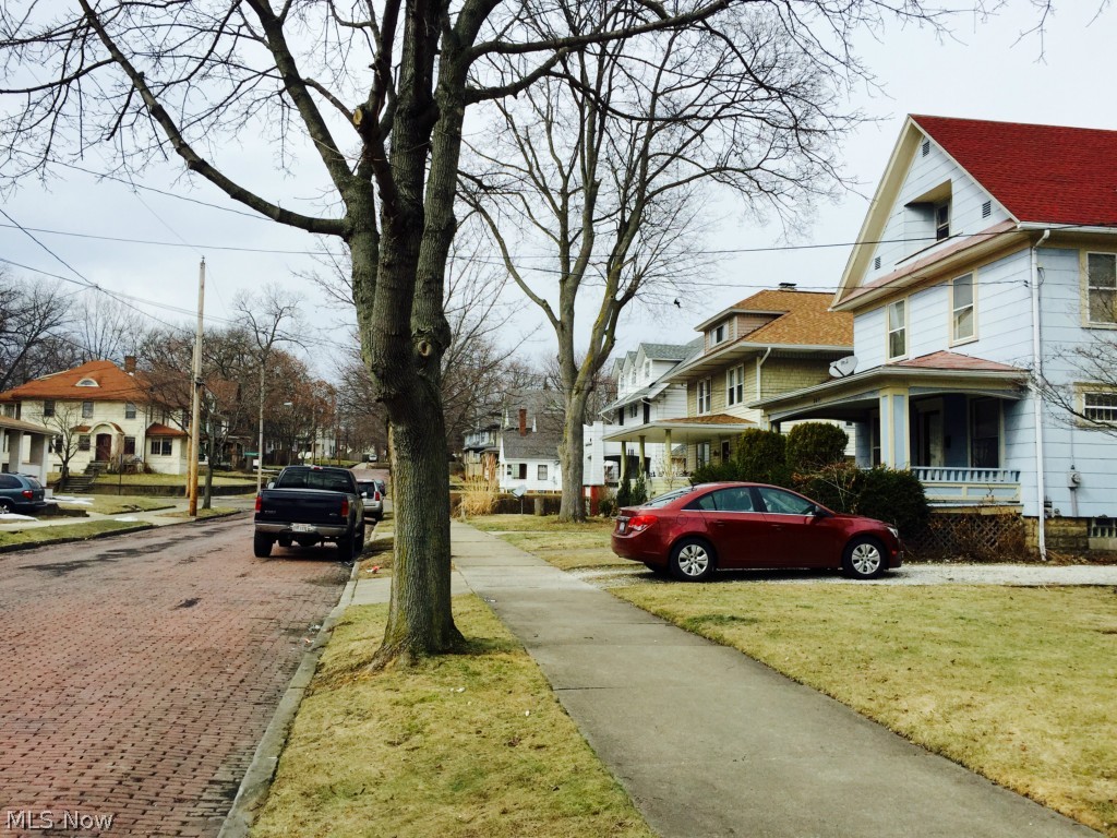 Hall Park - Residential