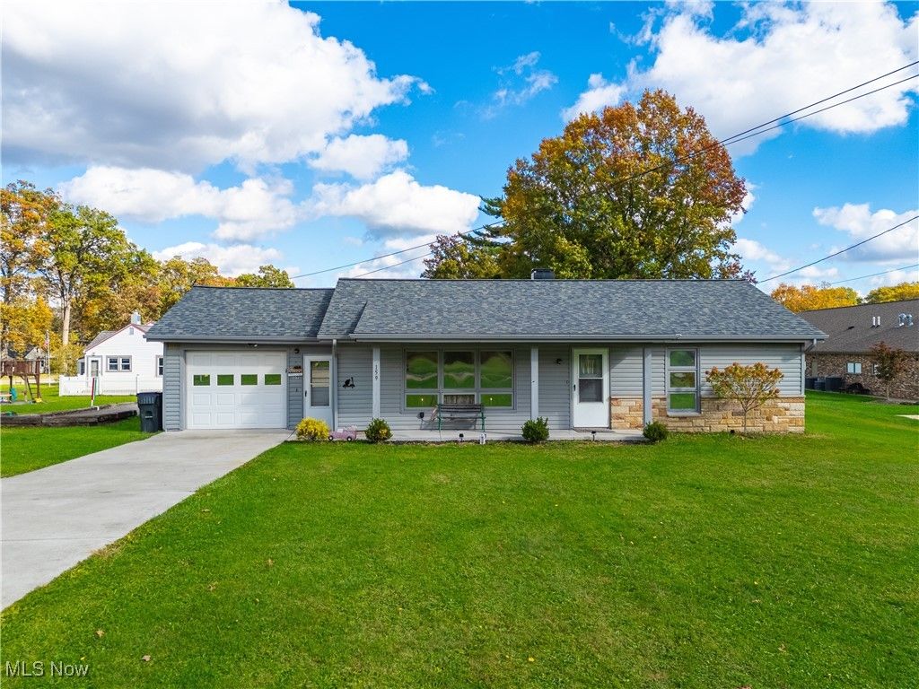 Photo of 159 N Canfield Niles Road, Youngstown, OH 44515 (MLS # 5167119)
