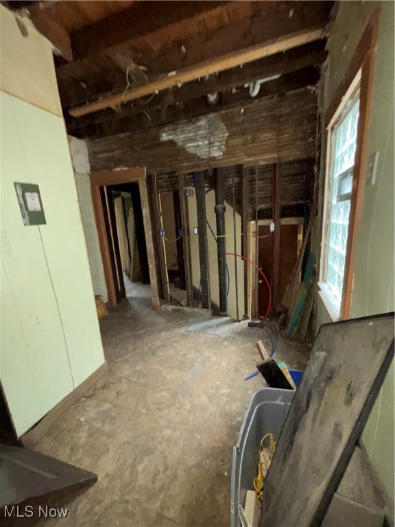 Elworthy Helwick Companys Hm - Residential