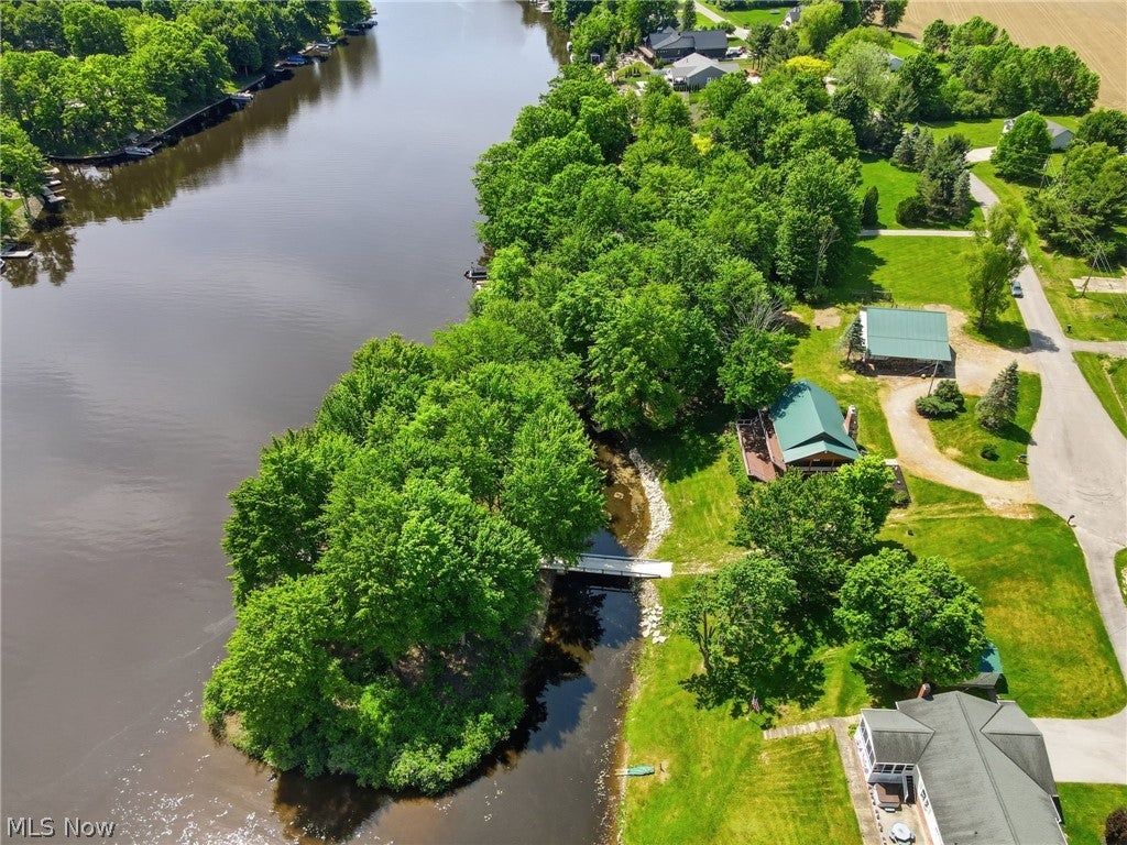 Photo of 1068 Evening Star Drive, Rome, OH 44085 (MLS # 5216628)