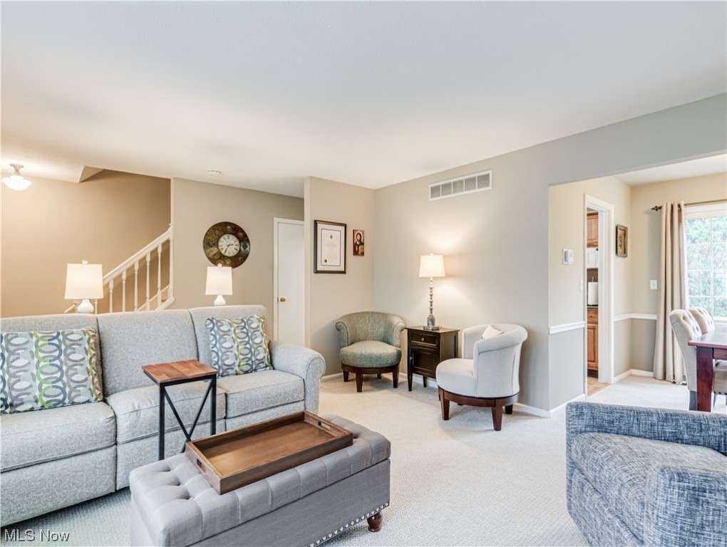 English Oaks Condo - Residential