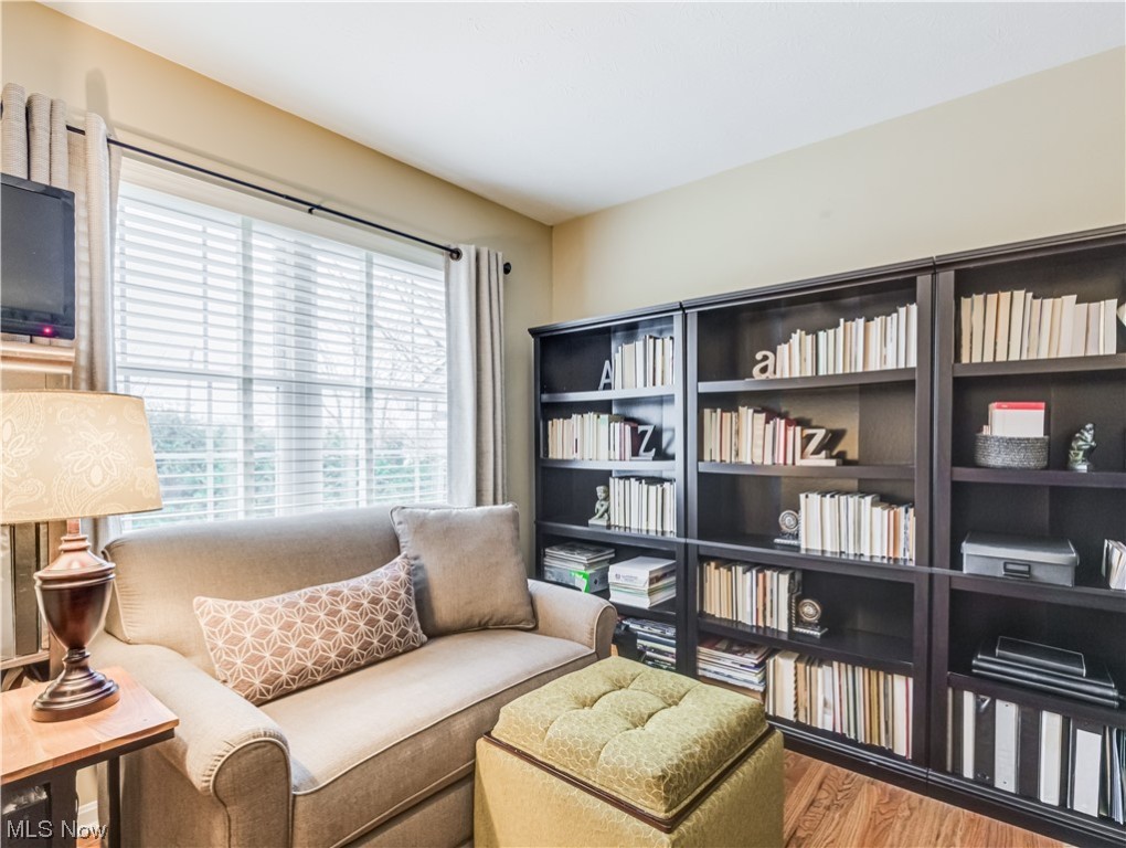 English Oaks Condo - Residential