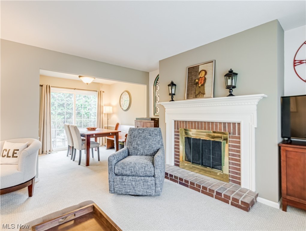 English Oaks Condo - Residential