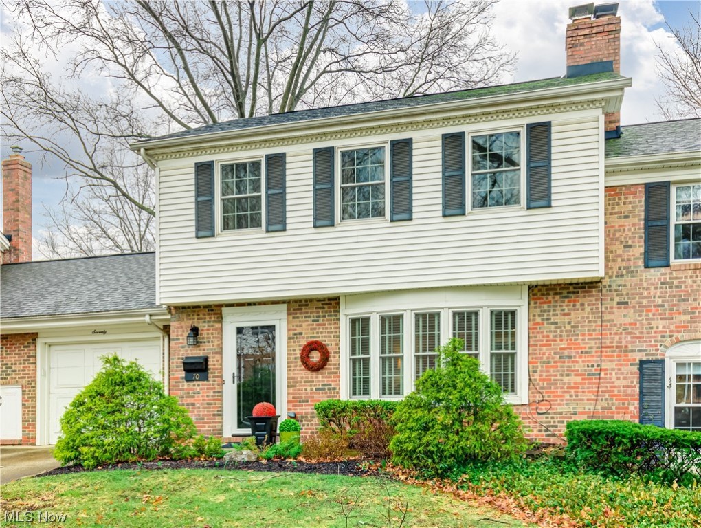 English Oaks Condo - Residential