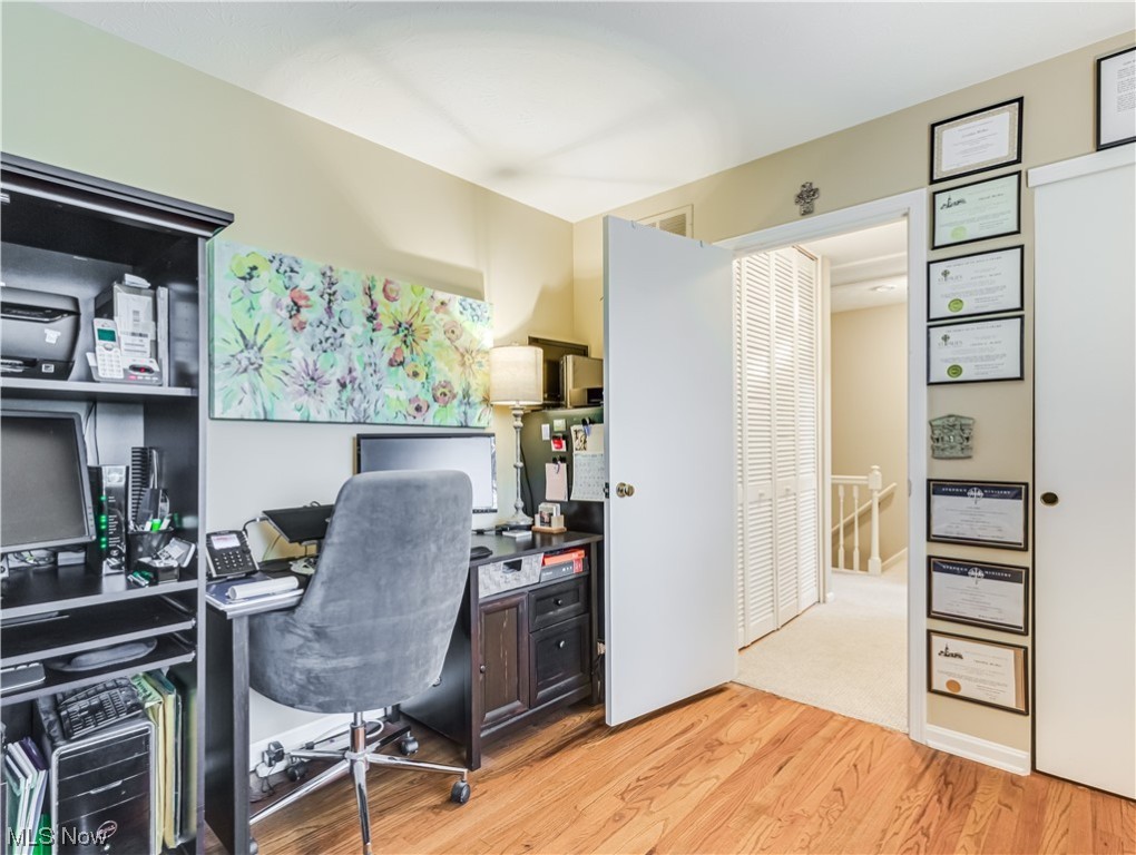 English Oaks Condo - Residential