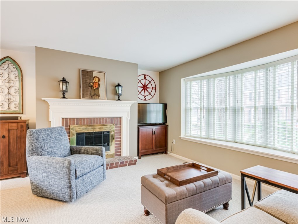 English Oaks Condo - Residential