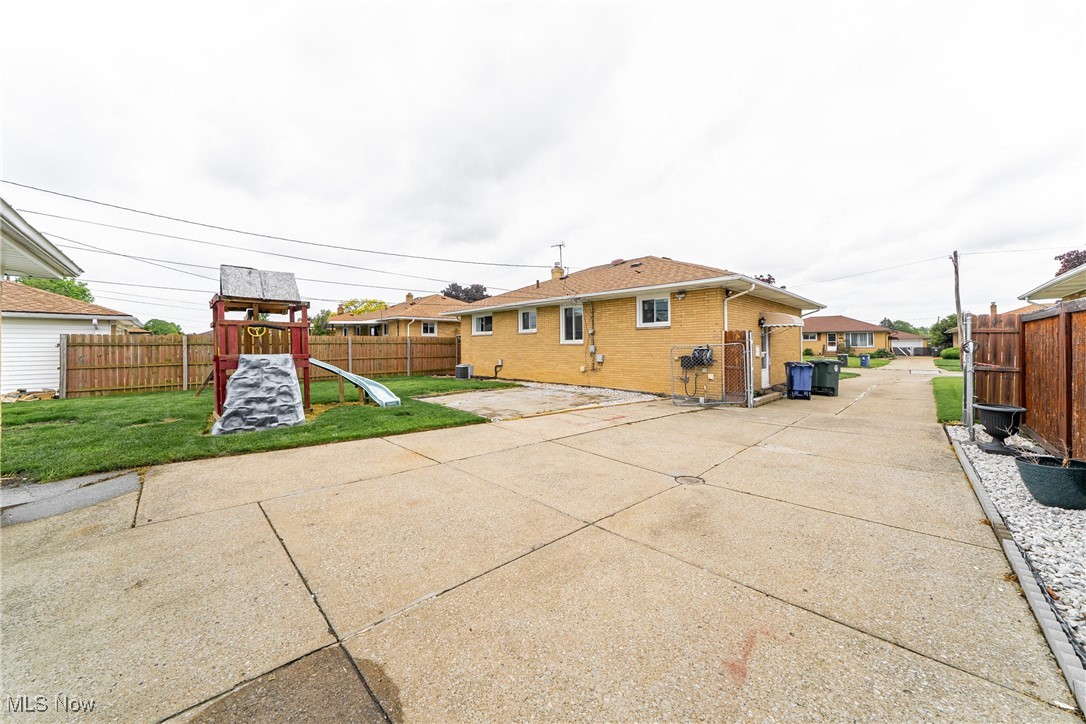 4713 Forest Edge Drive, Brooklyn, Ohio image 23