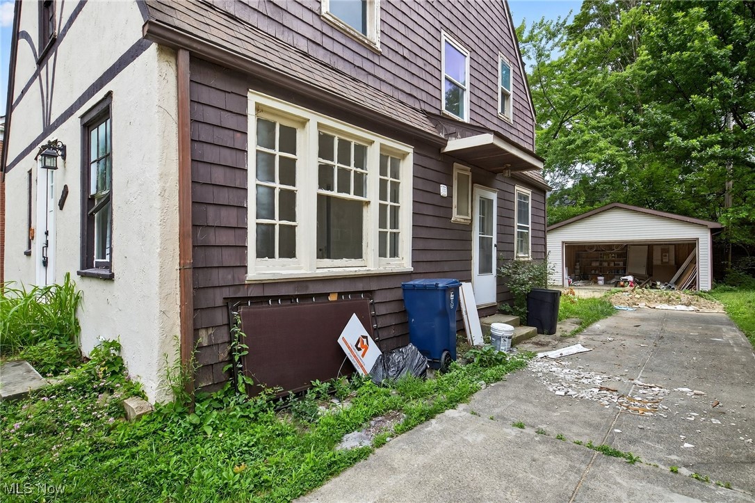 Cleveland Heights, Ohio 44118, United States, 4 Bedrooms Bedrooms, ,2 BathroomsBathrooms,Residential,Active,164539