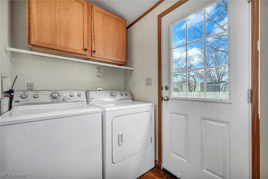 Twin Lake Home - Residential