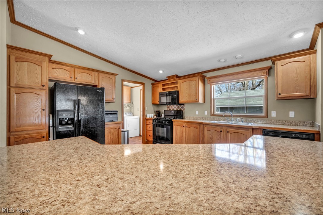 Twin Lake Home - Residential