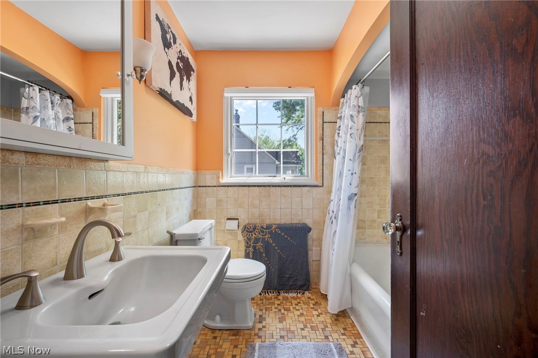 Modern Land Cos Mayfields/Bel - Residential