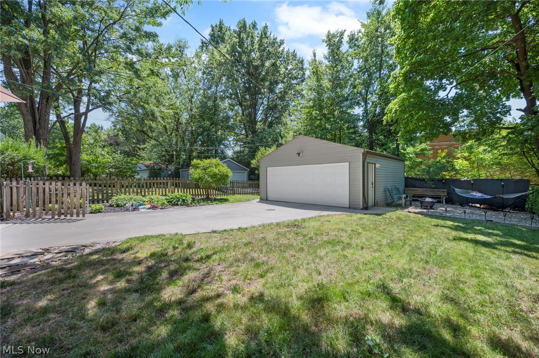 Modern Land Cos Mayfields/Bel - Residential