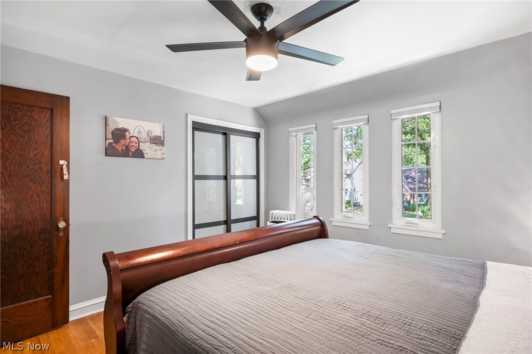 Modern Land Cos Mayfields/Bel - Residential