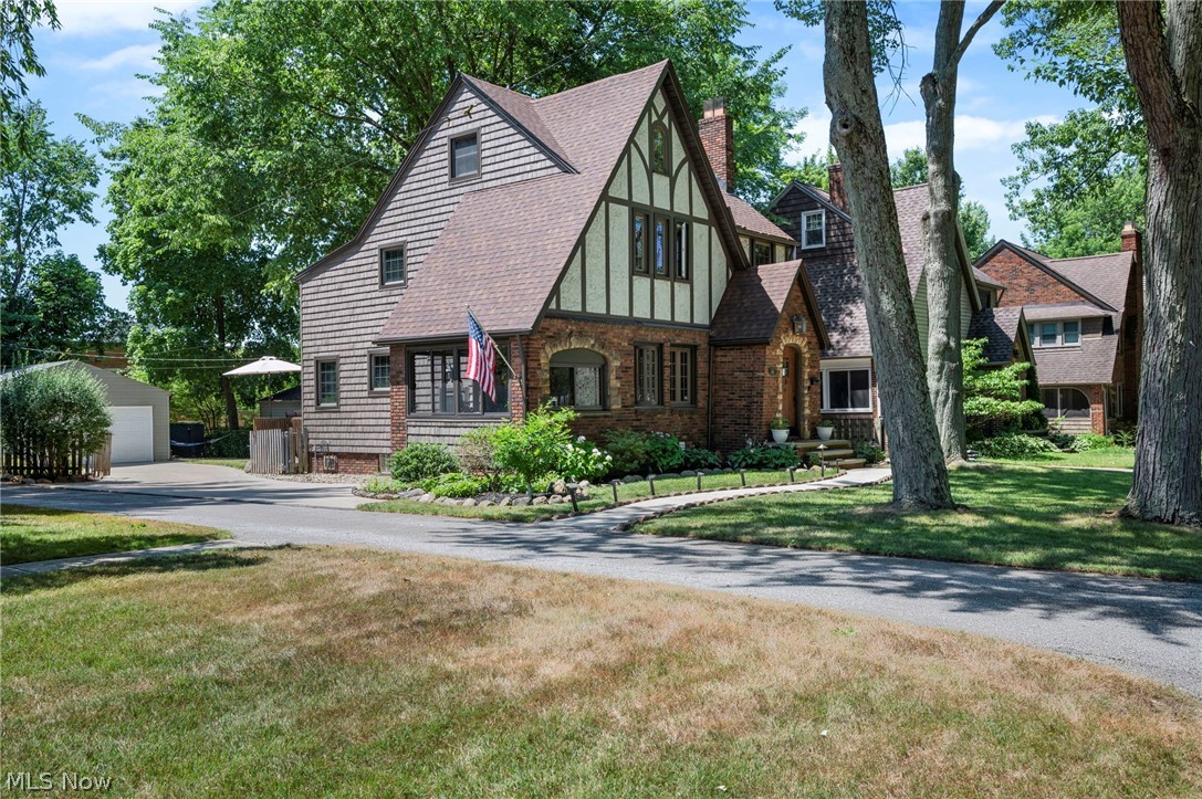 Modern Land Cos Mayfields/Bel - Residential