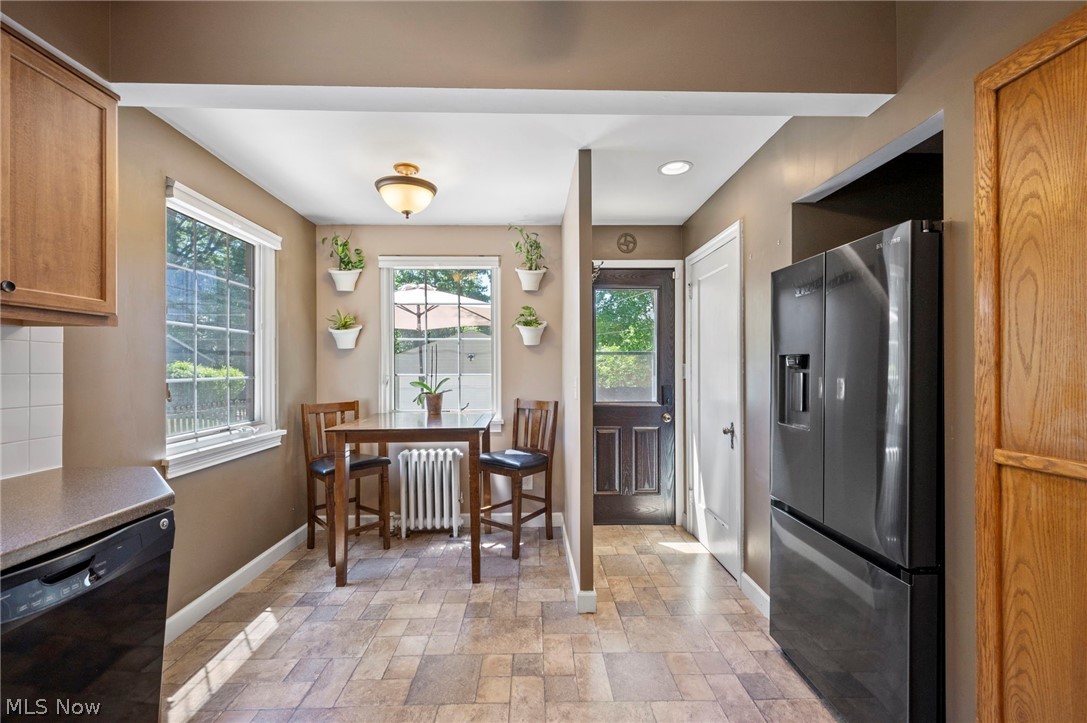 Modern Land Cos Mayfields/Bel - Residential