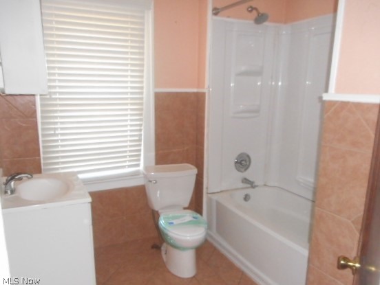 V D Emmons Trustee 04 Arlingt - Residential