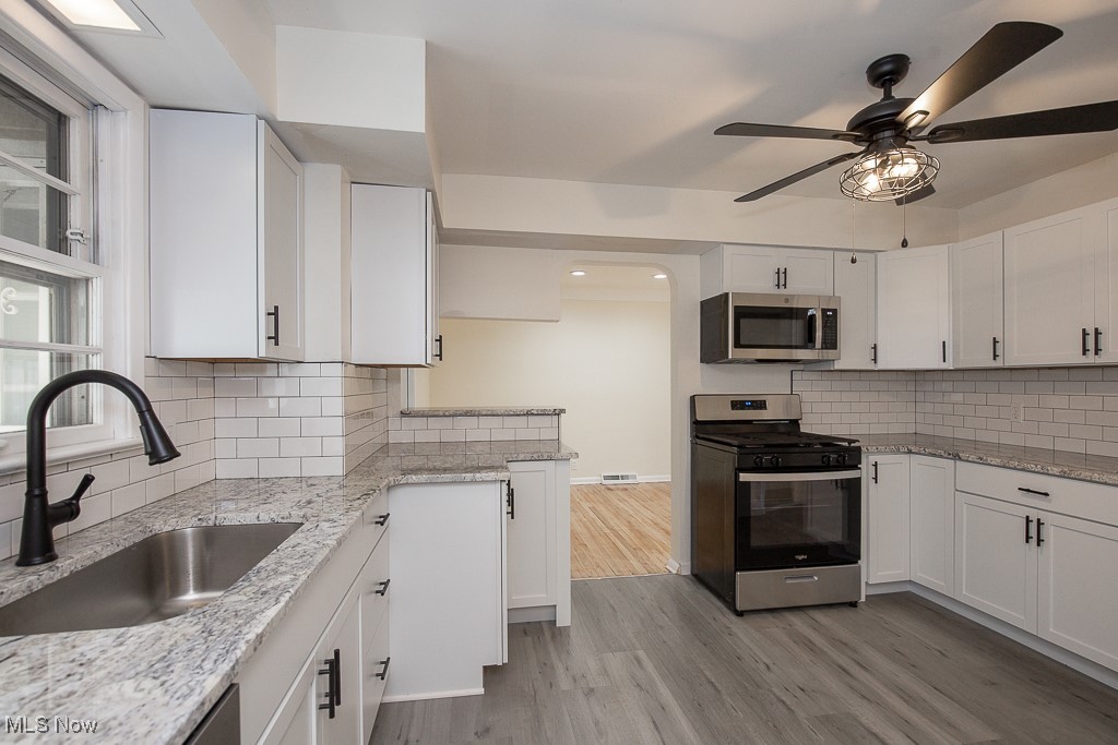 3136 Becket Road, Cleveland, Ohio image 3