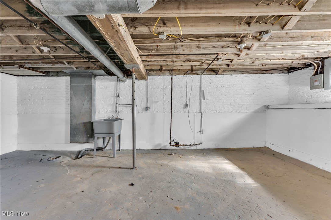 Oakland Park Allotment - Residential Lease