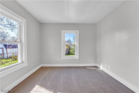 Tiny photo for 5656 Lafayette Avenue, Maple Heights, OH 44137 (MLS # 5179034)