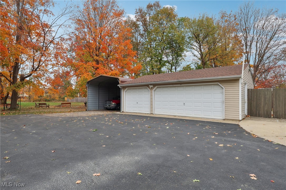 7995 Johnnycake Ridge Road, Mentor, Ohio image 32