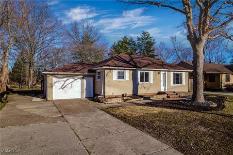 5861 Stearns Road, North Olmsted, OH 44070 - MLS#: 5107665