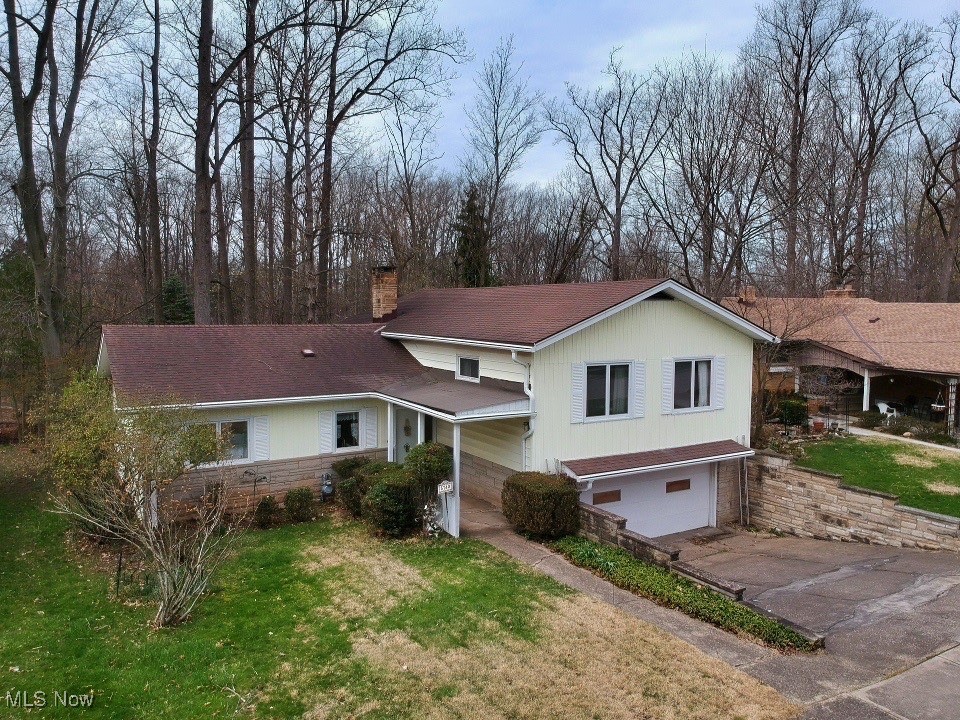 5740 Onaway Oval, Parma, Ohio image 1