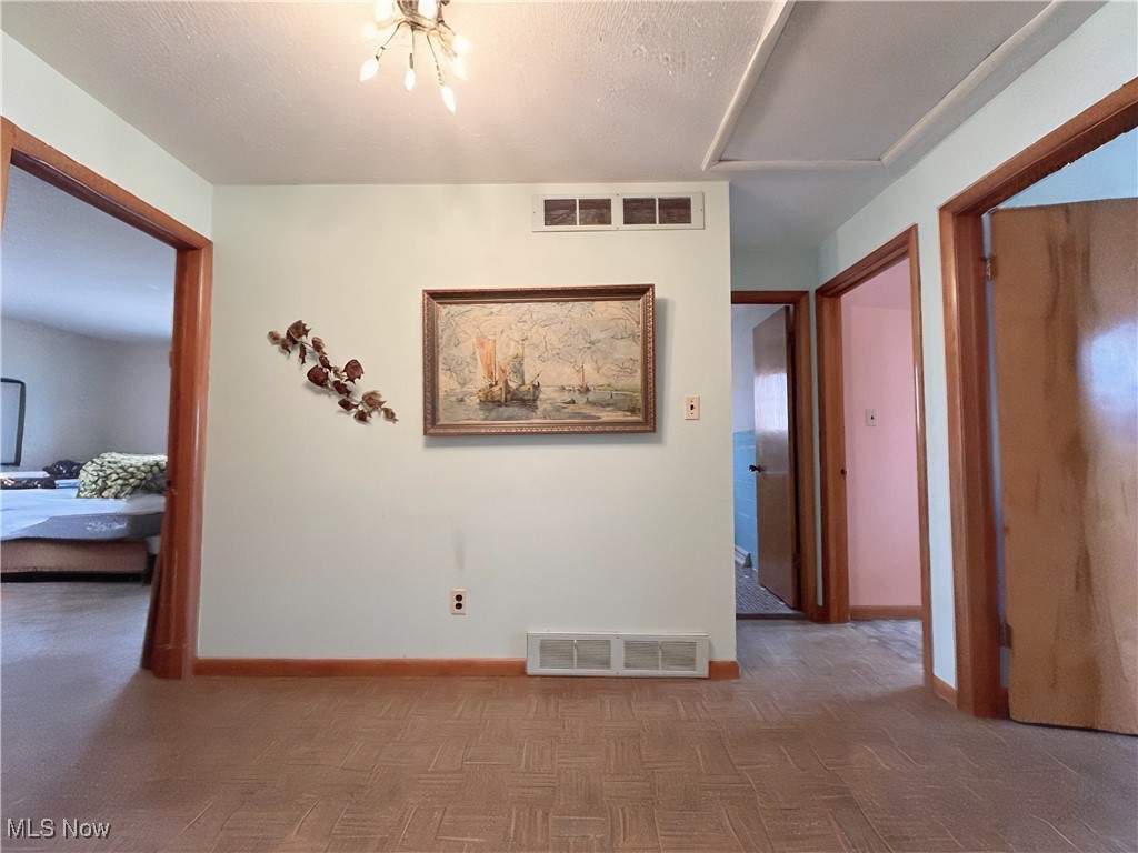 5740 Onaway Oval, Parma, Ohio image 19