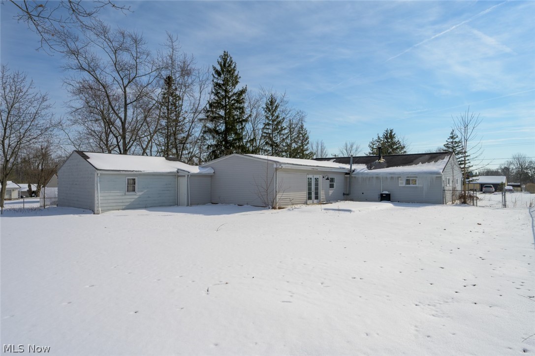 Briar Root Manor - Residential