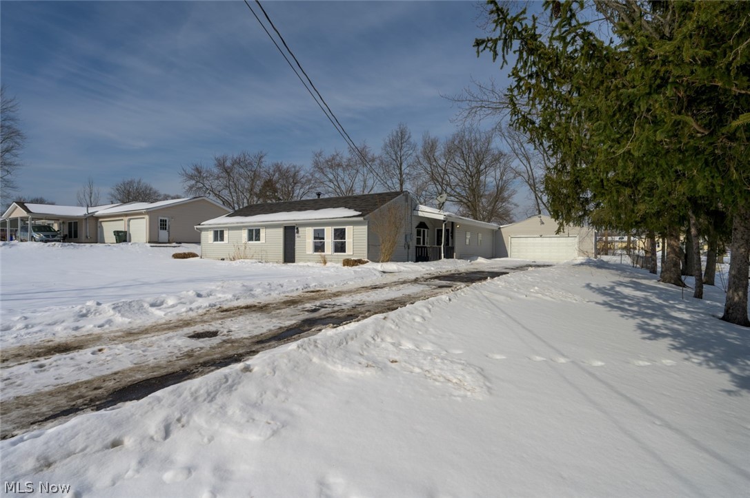 Briar Root Manor - Residential