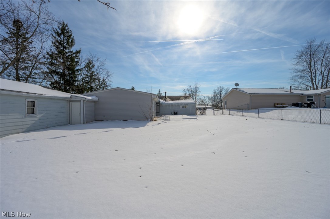 Briar Root Manor - Residential