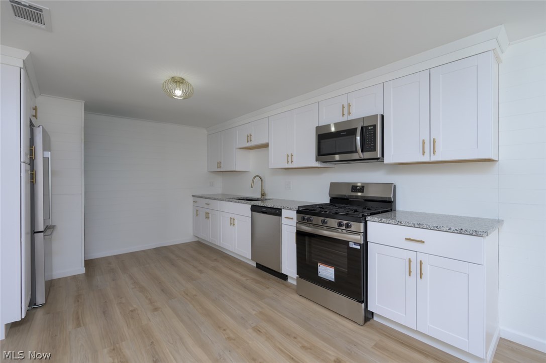 Briar Root Manor - Residential