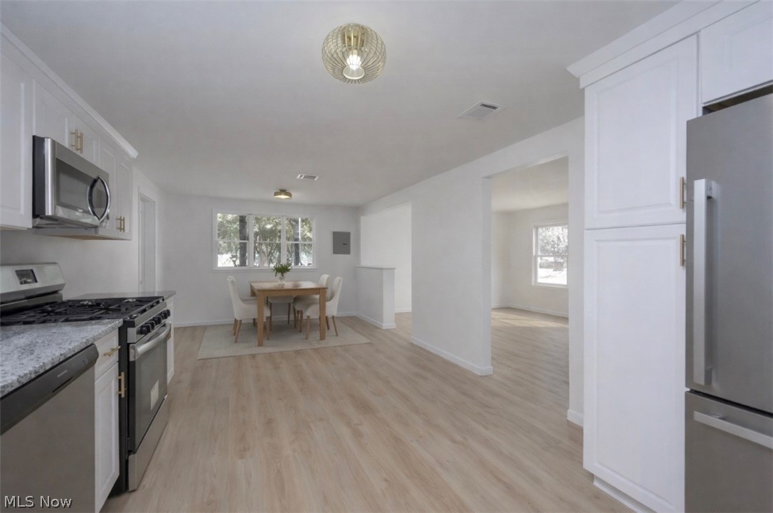 Briar Root Manor - Residential