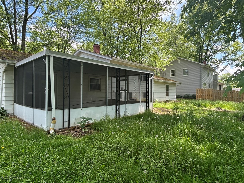 3913 Claridge Drive, Youngstown, Ohio image 3