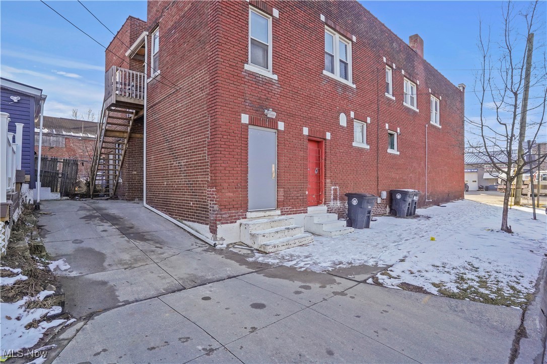 William T & Bessie Voris Sawye - Residential Lease