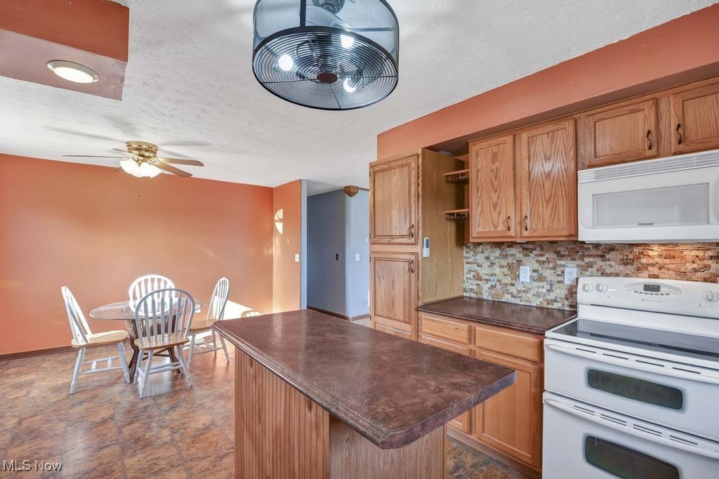 Henrietta 12 - Residential