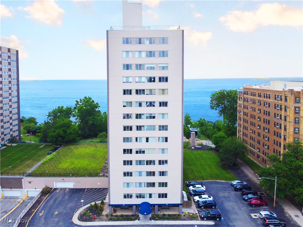 Marine Towers East Condo - Residential