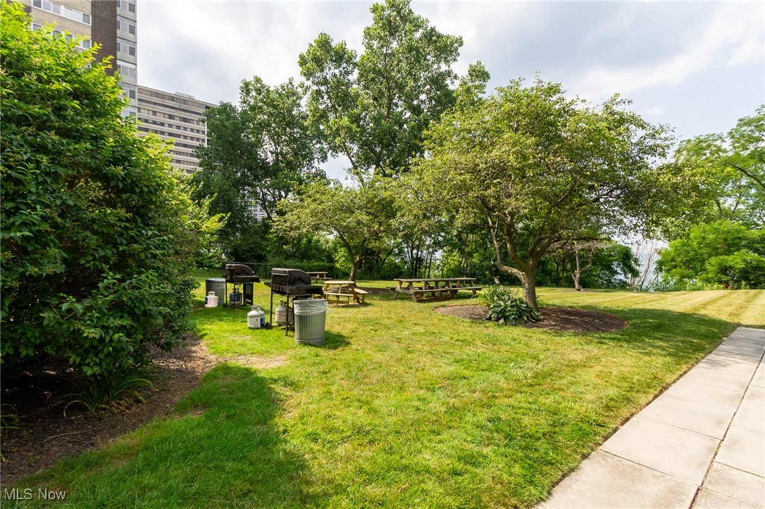 Marine Towers East Condo - Residential