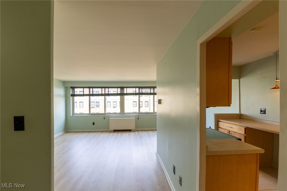 Marine Towers East Condo - Residential
