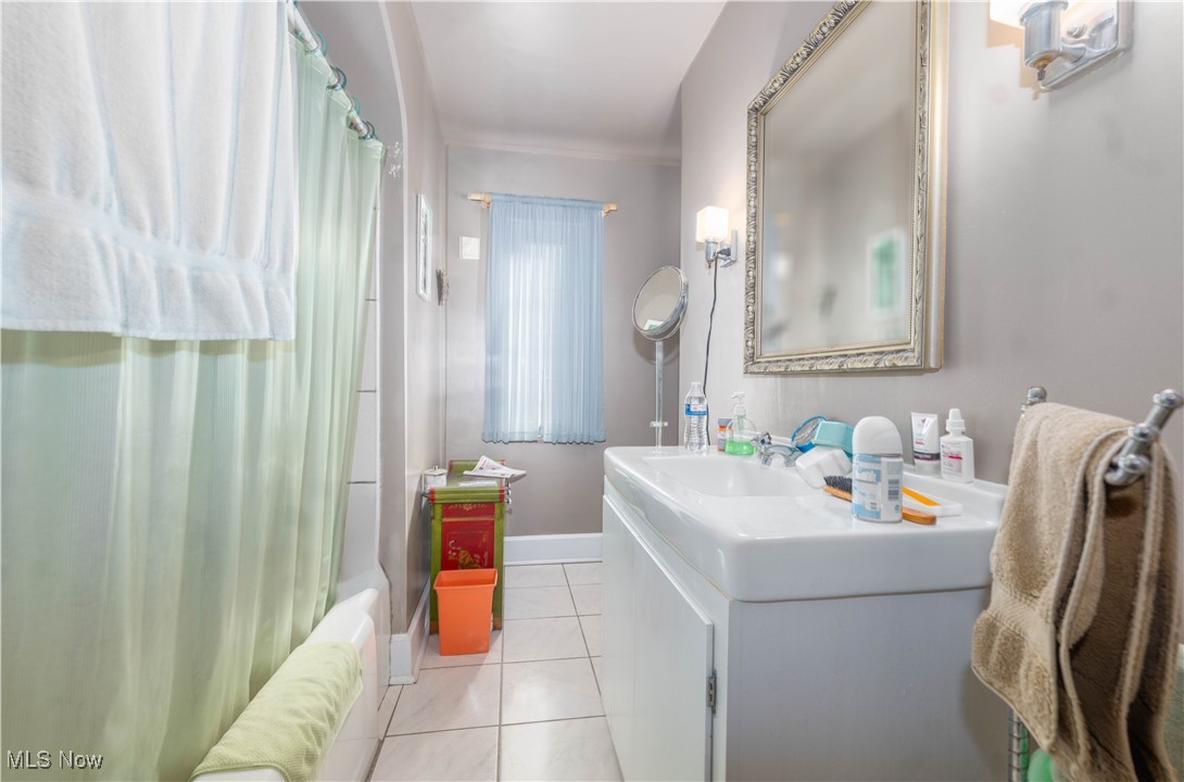 3145 Landscape Circle, Canton, Ohio image 11