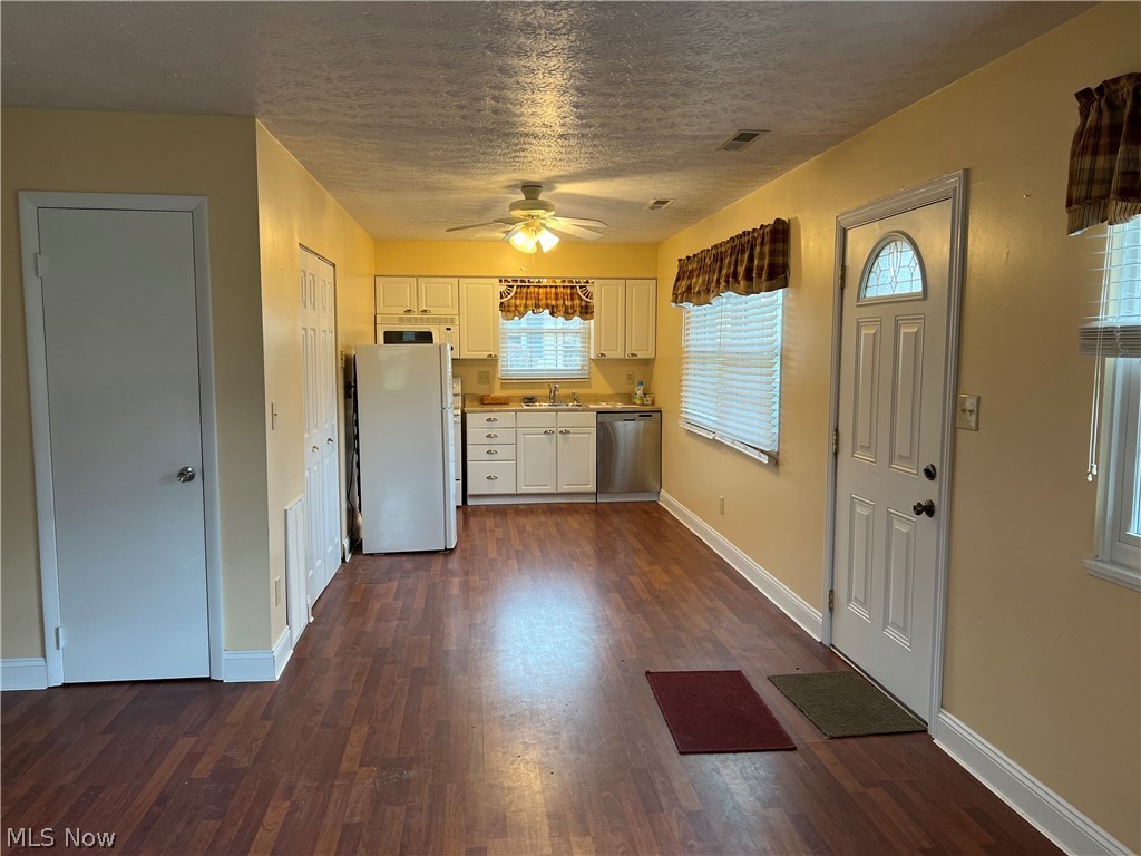 Country Club Apt Homes North C - Residential