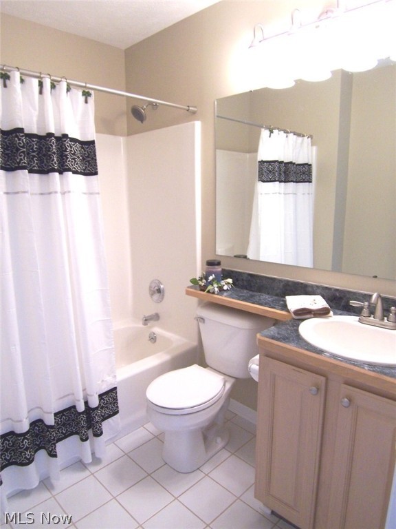 Woodbury Condo - Residential