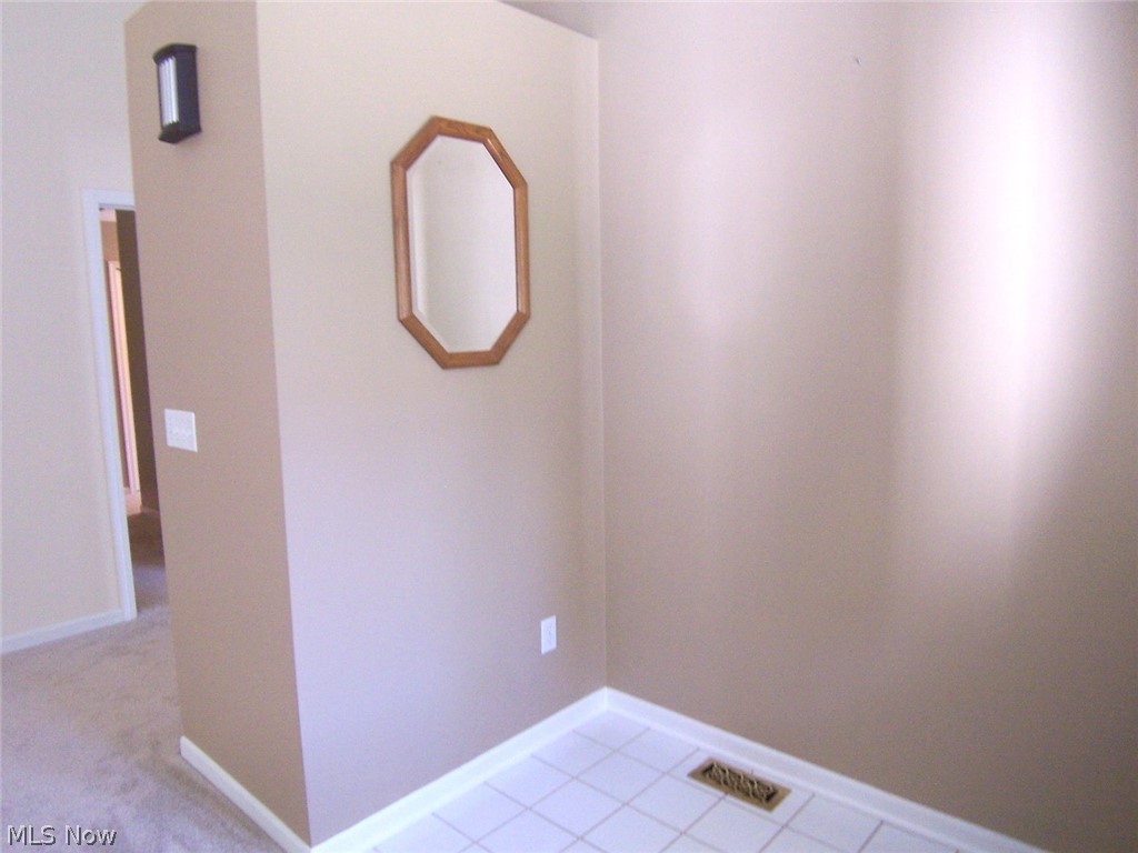 Woodbury Condo - Residential