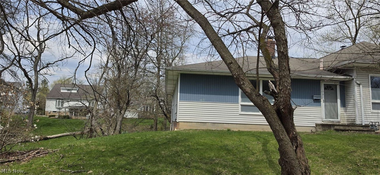 105 Mapledale Avenue