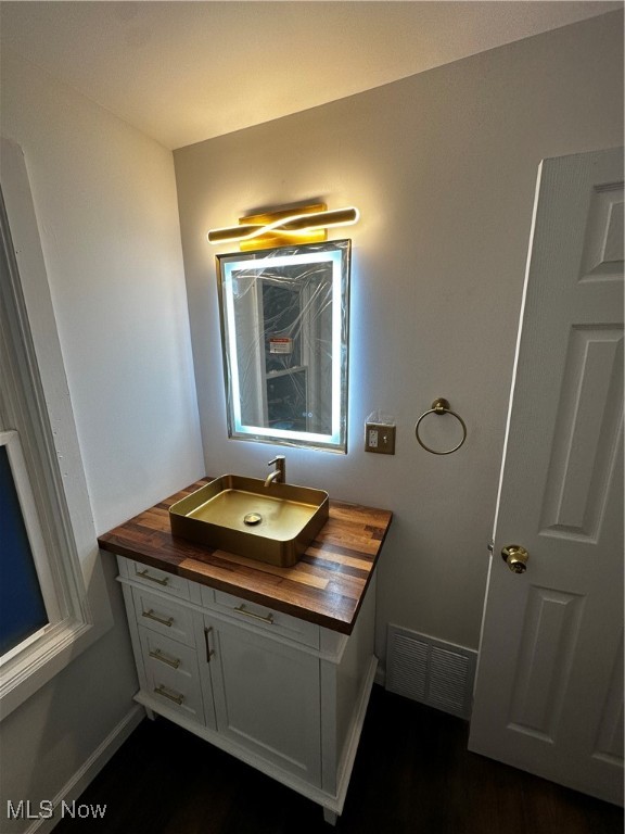 17012 Stockbridge Avenue