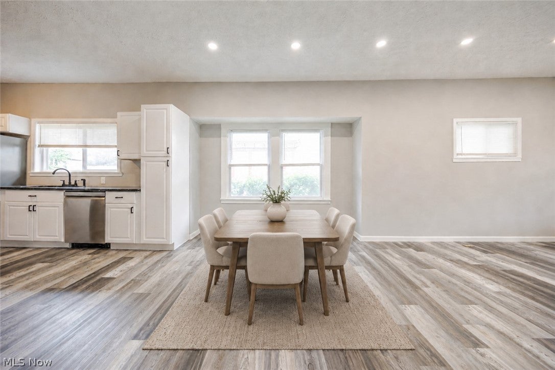3282 W 38th Street