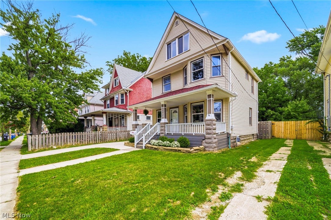 2129 W 101st Street